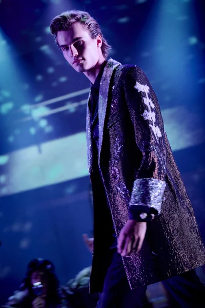 Look 37
